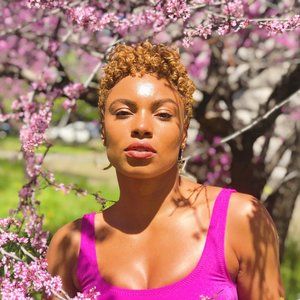 Meet your Posher, Liz